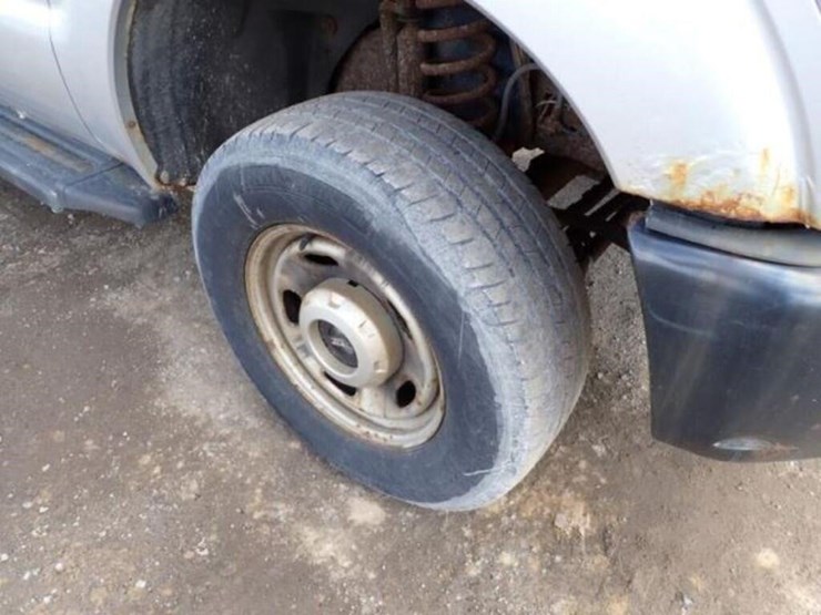 2013-ford-f250-xl-image-43