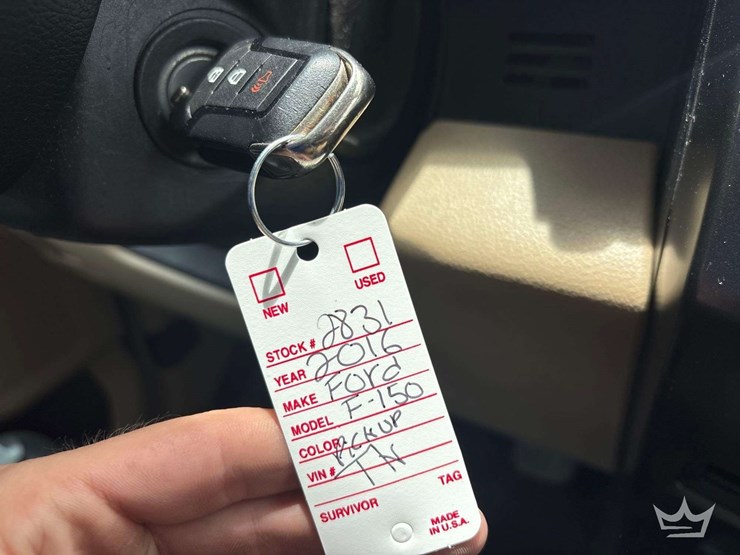2016-ford-f150-image-32