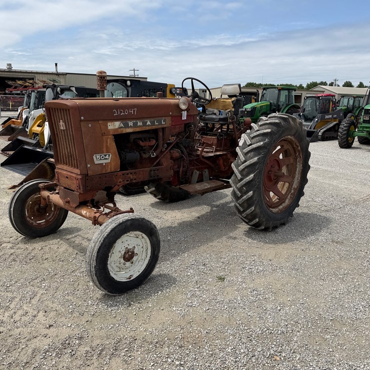 1965 INTERNATIONAL 504