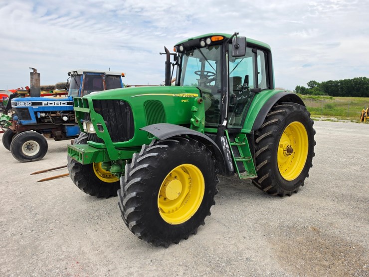 2003-john-deere-7520-image-1