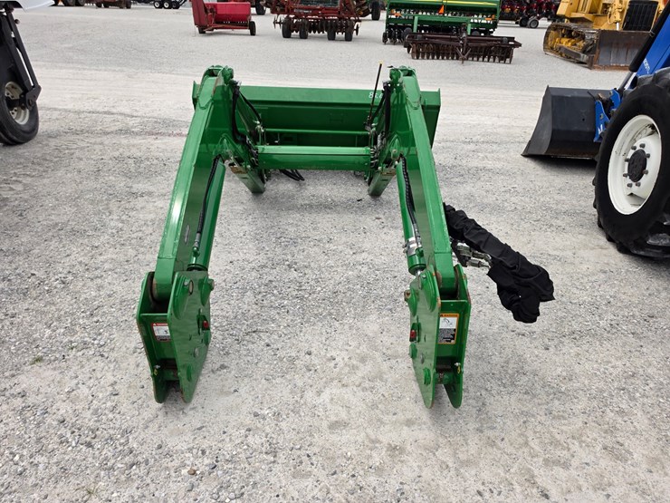 2017-john-deere-620r-image-7