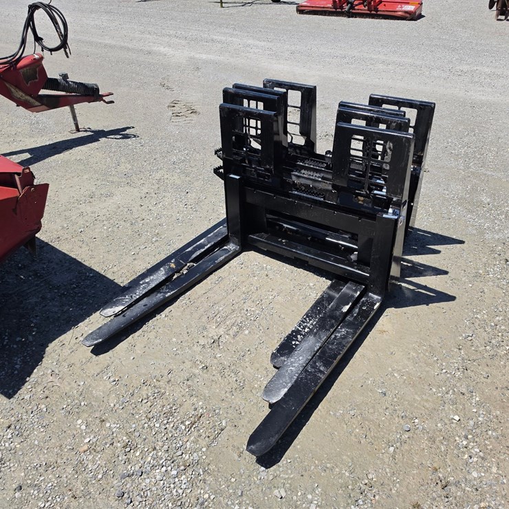 #205400 • New WT Pallet Forks