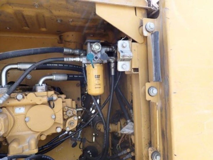 2014-caterpillar-320el-image-58