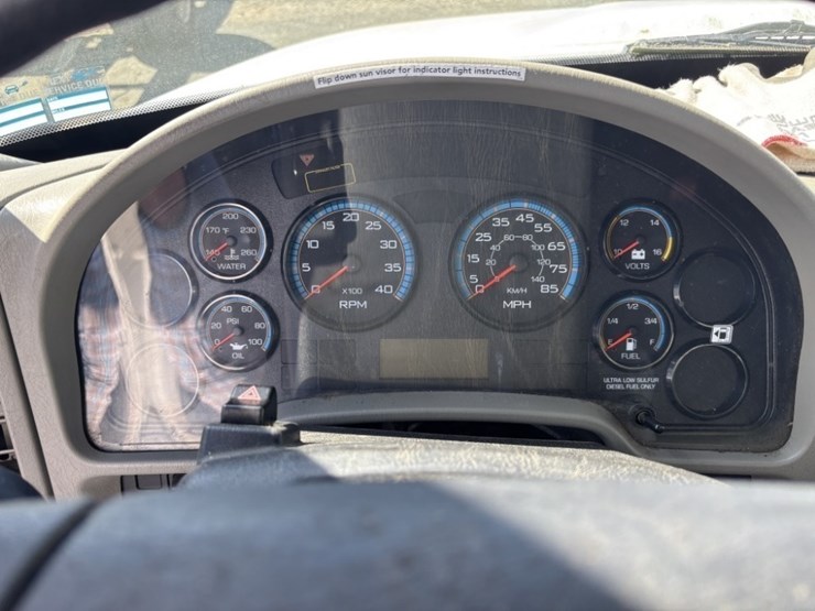 2012-international-durastar-4300-image-16