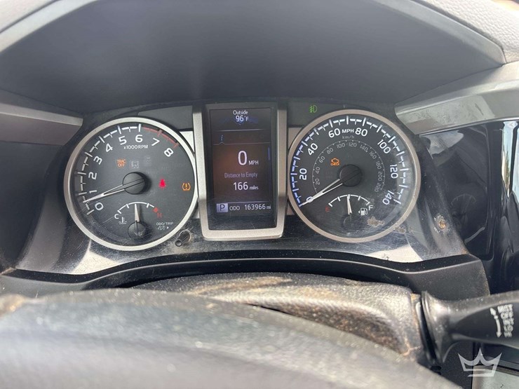 2017-toyota-tacoma-image-8