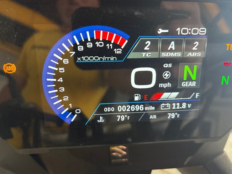 #23988-•-2023-suzuki-dl800de-image-9