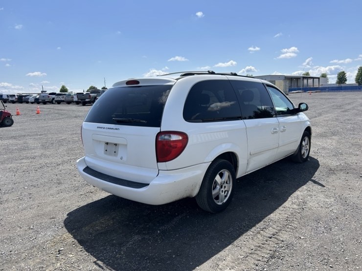 2006-dodge-grand-caravan-image-5