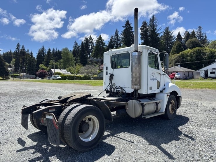 2006-freightliner-columbia-s/a-truck-tractor-image-5