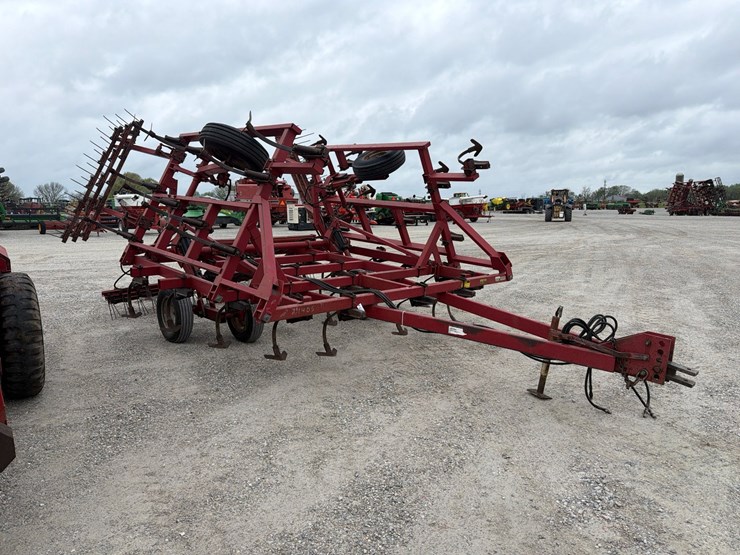 case-ih-4600-image-1