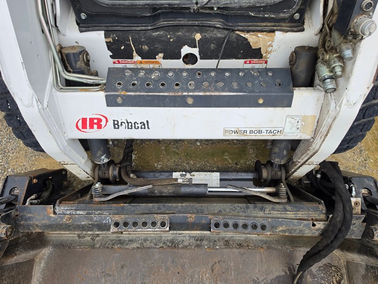 2002-bobcat-773g-image-5