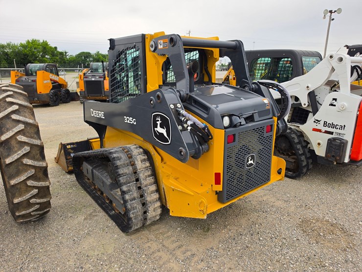 2023-deere-325g-image-21