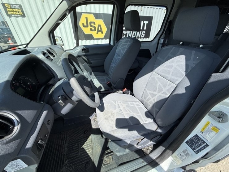 2012-ford-transit-connect-image-21