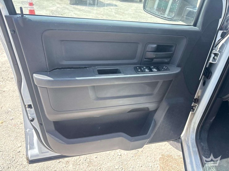 2012-ram-1500-tradesman-image-11