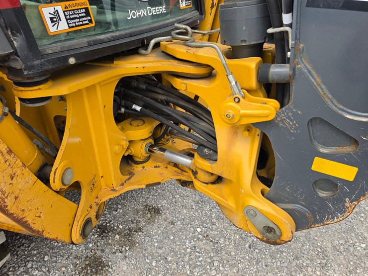 2016-deere-310sl-hl-image-16