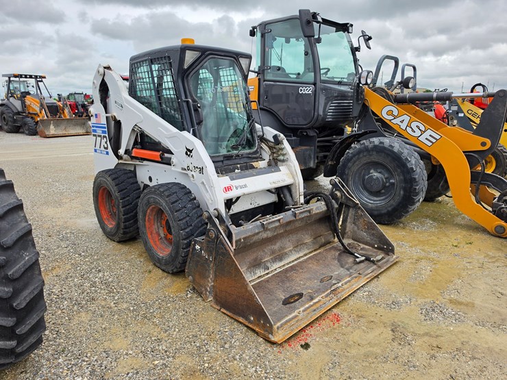 2002-bobcat-773g-image-1