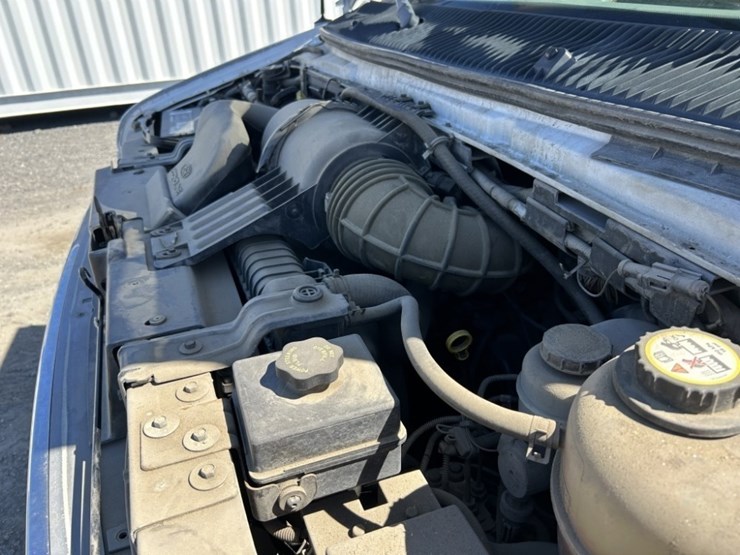 2002-ford-e250-image-36