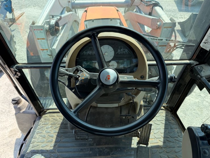 2004-agco-rt100a-image-15