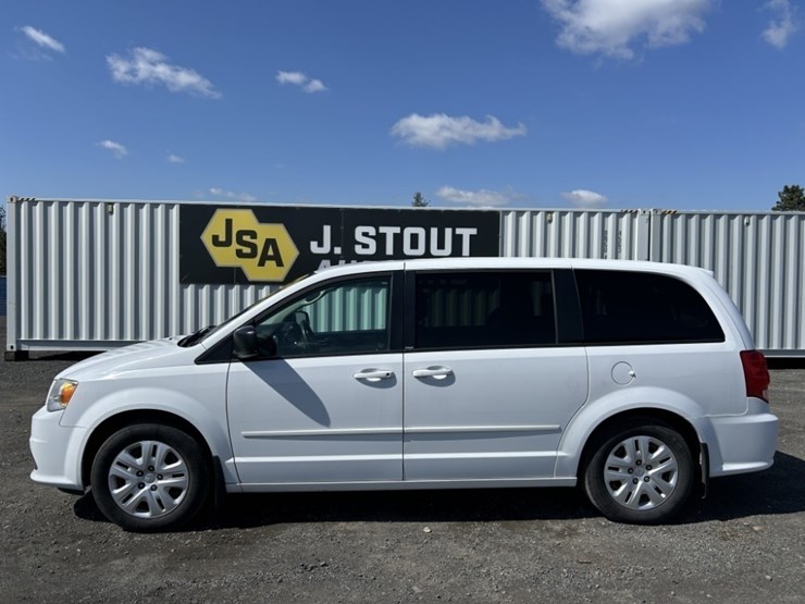 2014-dodge-grand-caravan-image-2
