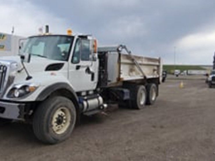 2016-international-workstar-7400-image-5