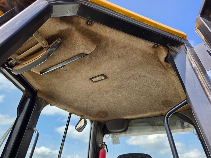 2009-caterpillar-d6k-xl-image-19
