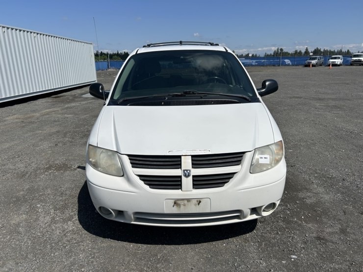 2006-dodge-grand-caravan-image-8