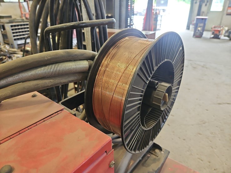 lincoln-electric-dc-400-electric-welder-image-6