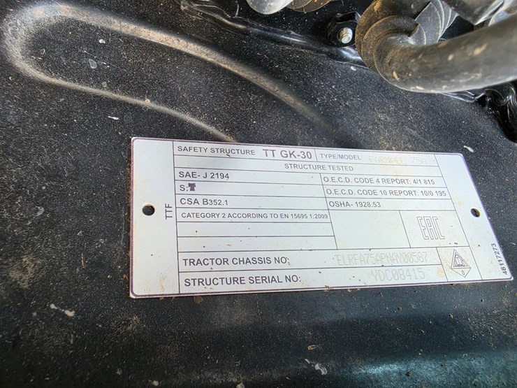 2022-case-ih-farmall-75a-image-25