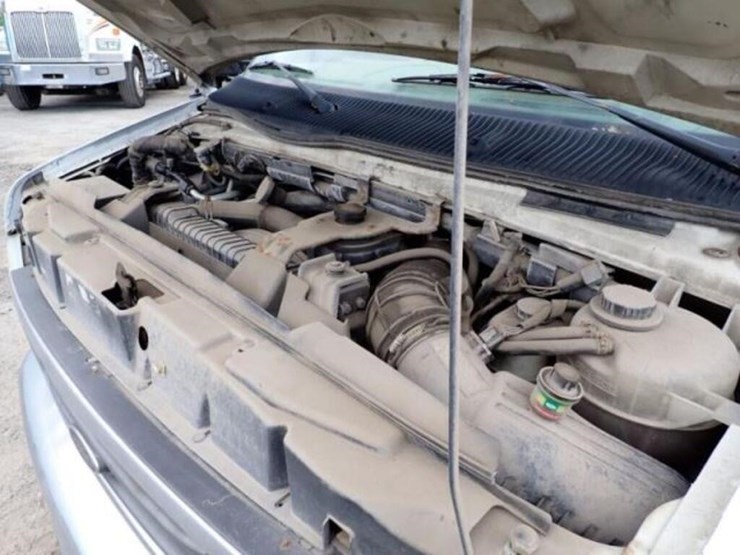 2004-ford-e450-image-21