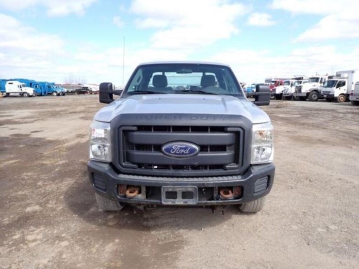 2013-ford-f250-xl-image-2