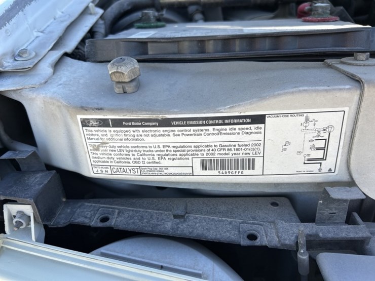 2002-ford-e250-image-34