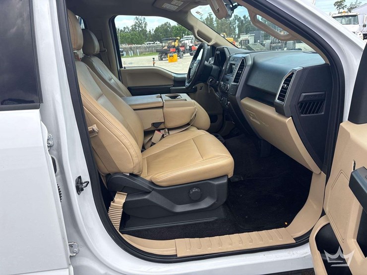2016-ford-f150-image-28