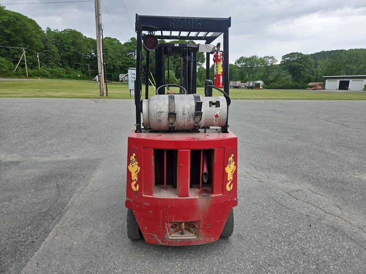 clark-gcx20-propane-forklift-image-4