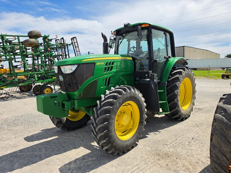 2014-john-deere-6140m-image-1