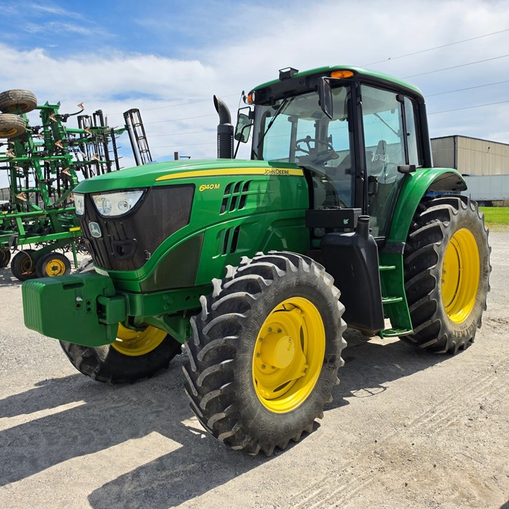 2014 JOHN DEERE 6140M