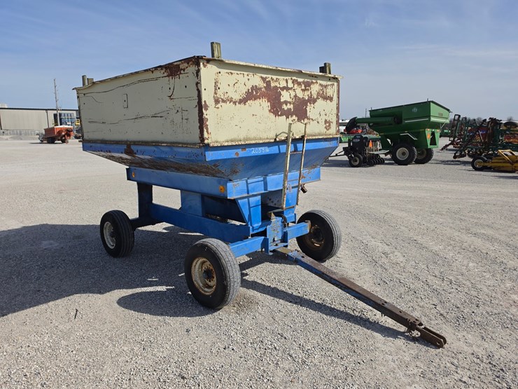 #205816-•-dmi-gravity-wagon-image-6