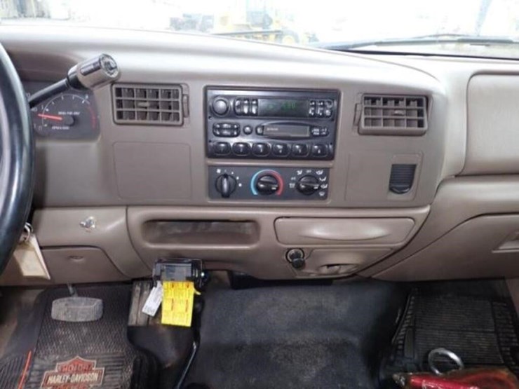 2000-ford-f550-xl-image-17