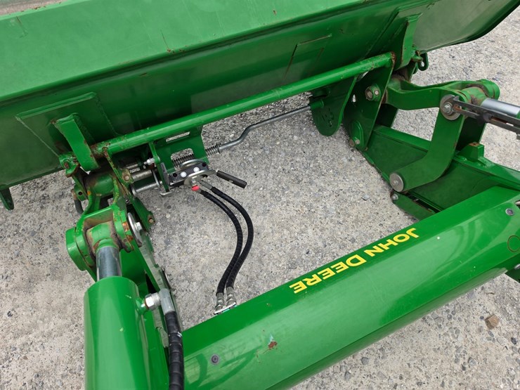 2017-john-deere-620r-image-4
