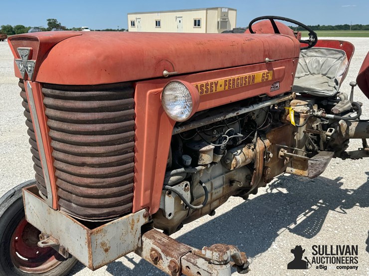 1962-massey-ferguson-65-image-9