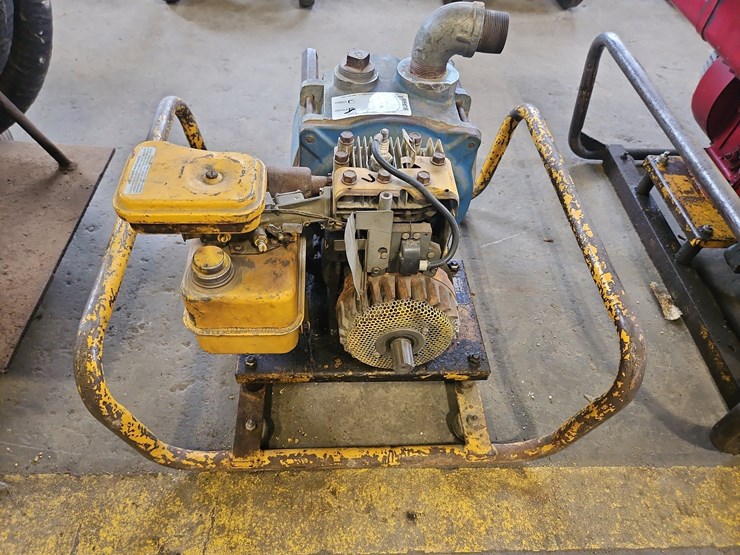 stow-1.5"-pump-image-3