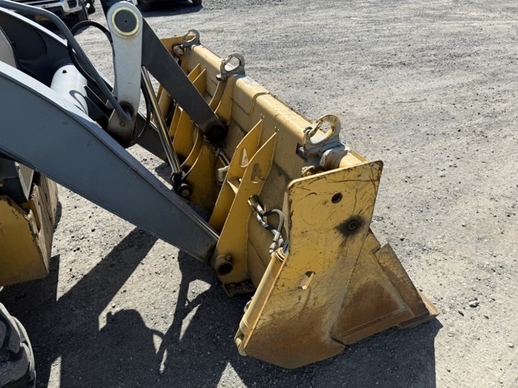 2014-deere-410k-image-12