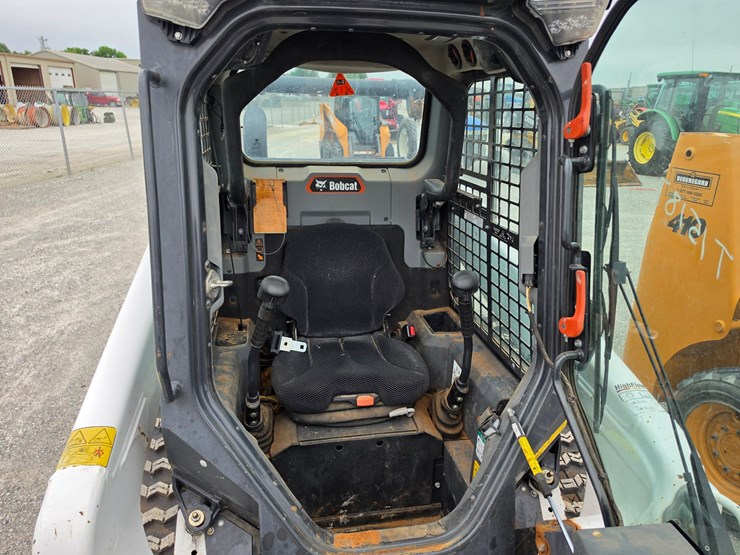 2021-bobcat-t66-image-7