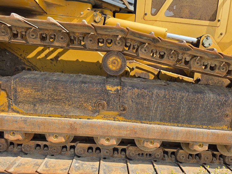 2009-caterpillar-d6k-xl-image-9