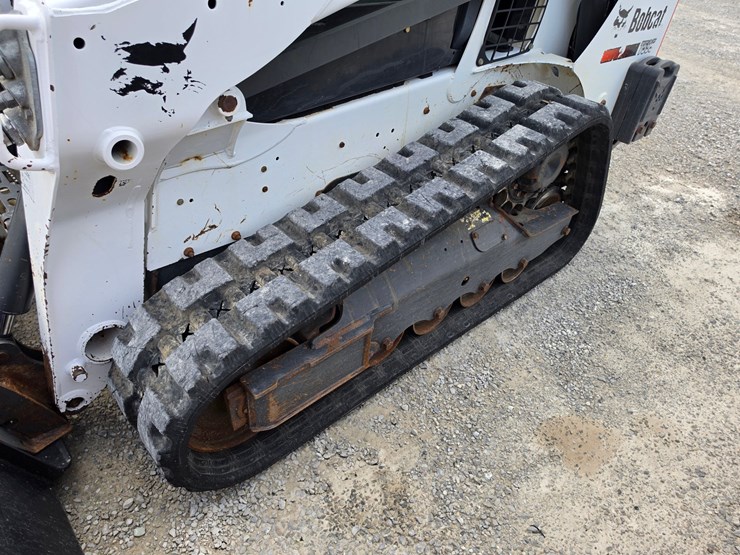 2016-bobcat-t595-image-22
