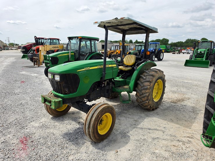 2006-john-deere-5325-image-19