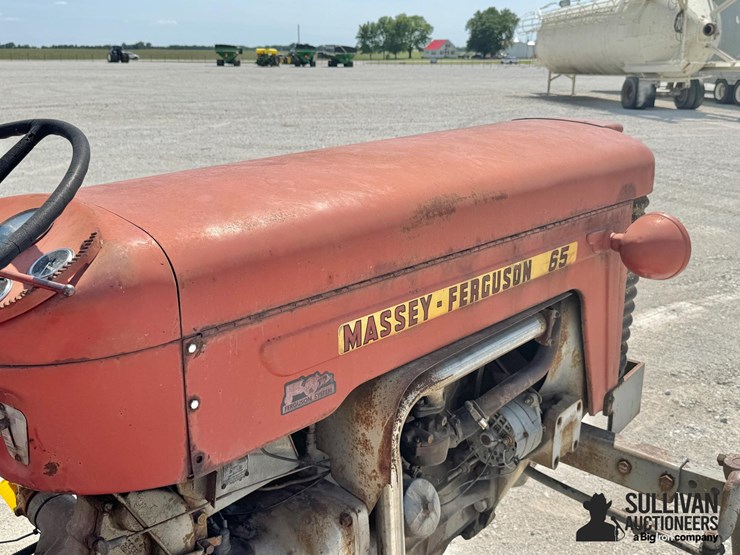 1962-massey-ferguson-65-image-15