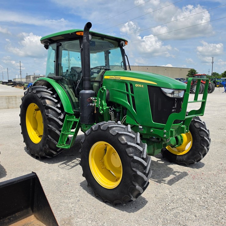 2020 JOHN DEERE 6105E