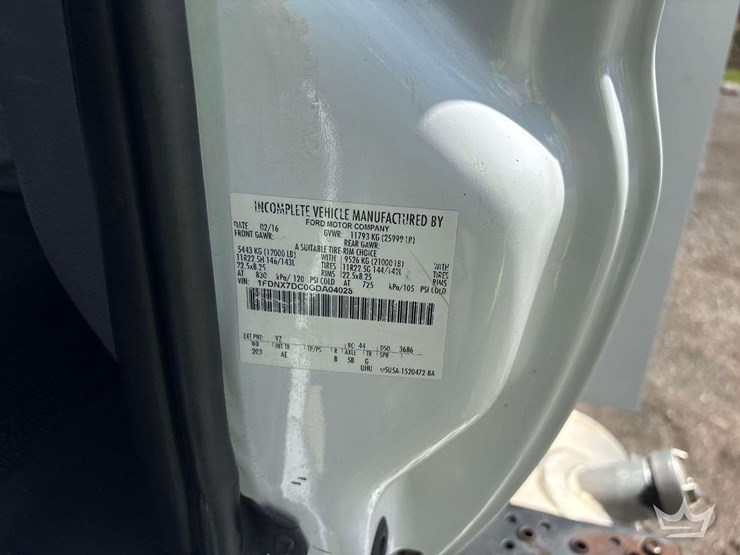 2016-ford-f750-image-23