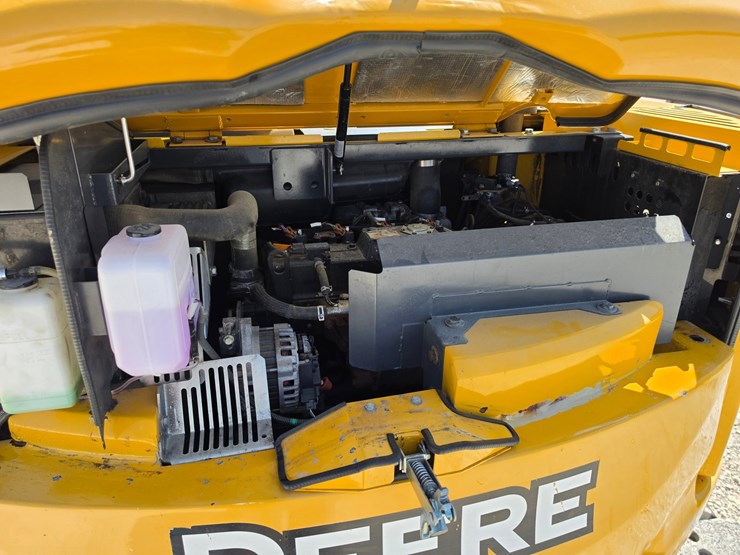 2018-deere-85g-image-13