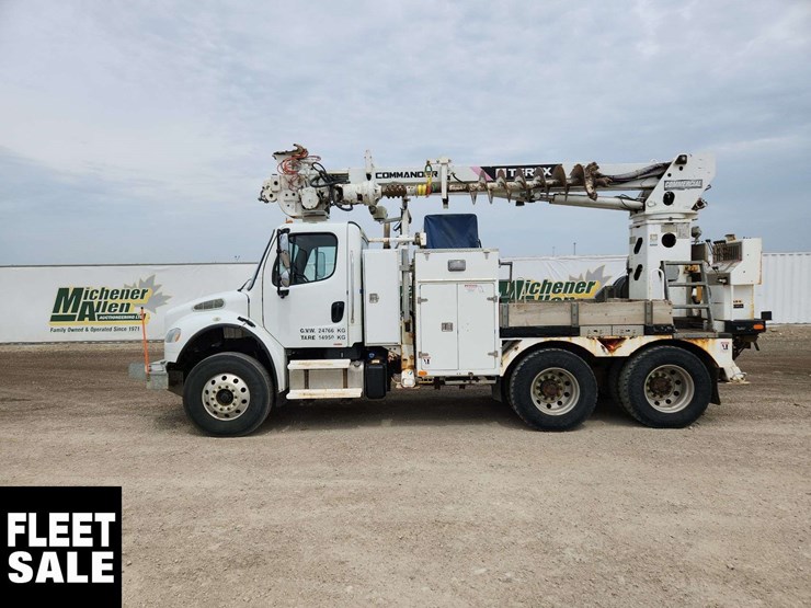 2013-freightliner-m2-106-image-6