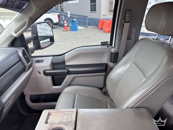 2019-ford-f350-image-19